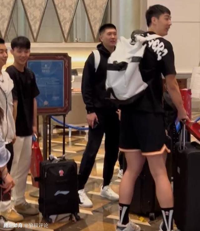 秋霞av在线